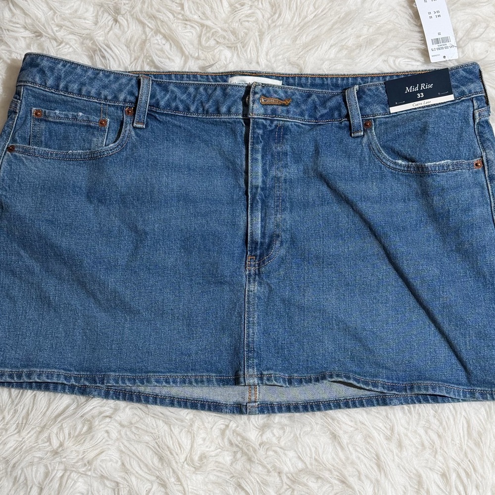 NWT Abercrombie & Fitch 33 Curve Love Mid Rise Blue Denim Jean Skirt Mini Short